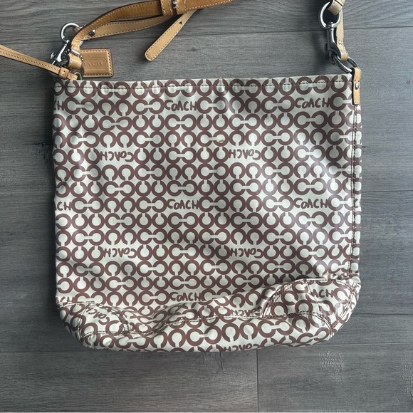 Coach Signature Coated Coated Canvis Bag Purse Model # J08626-13341 - Picture 5 of 7